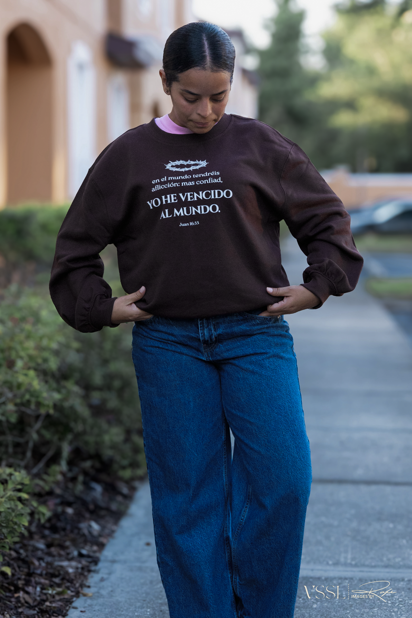 YO HE VENCIDO WOMENS FLEECE SWEATER