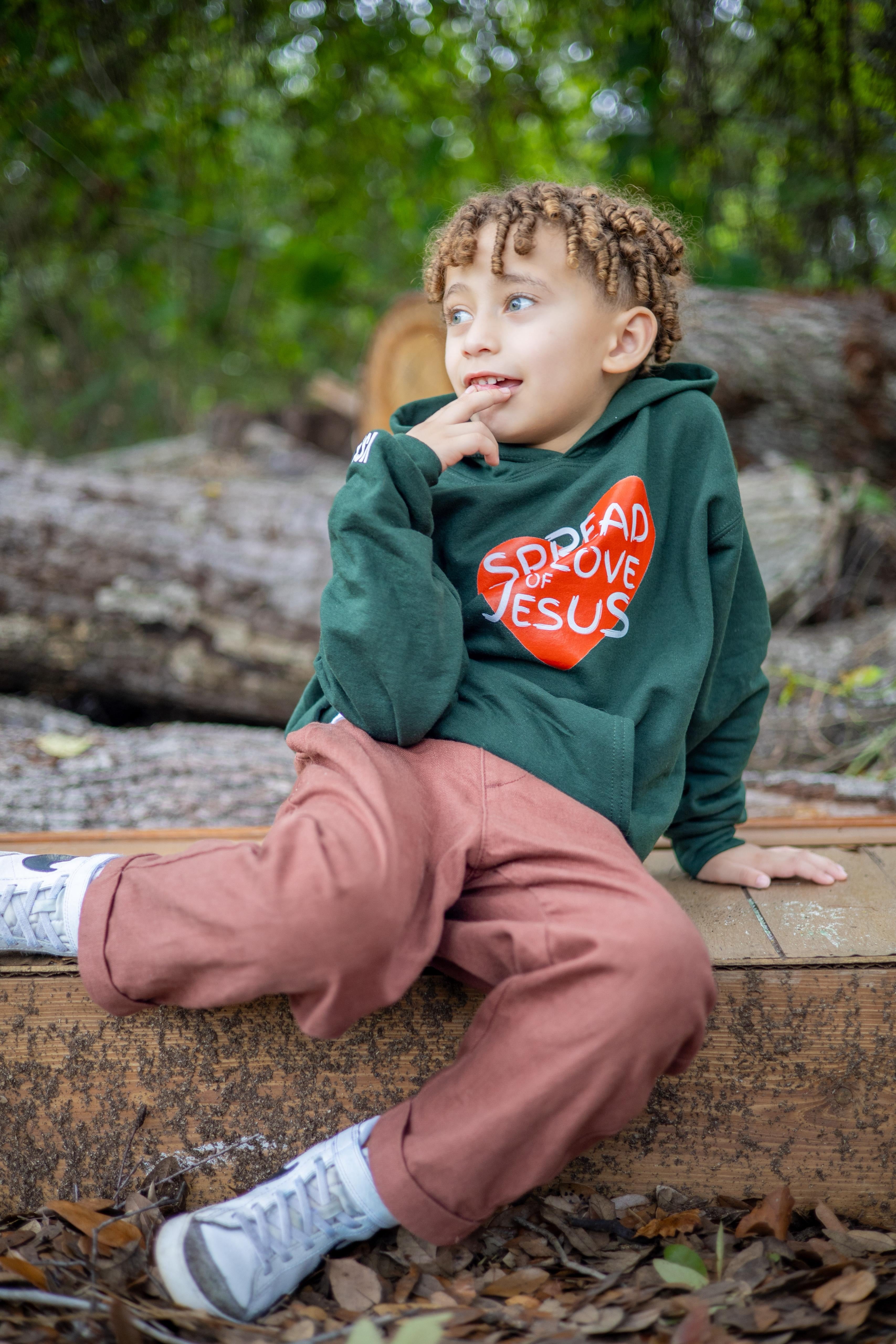 Spread the ❤️ Youth Hoodie